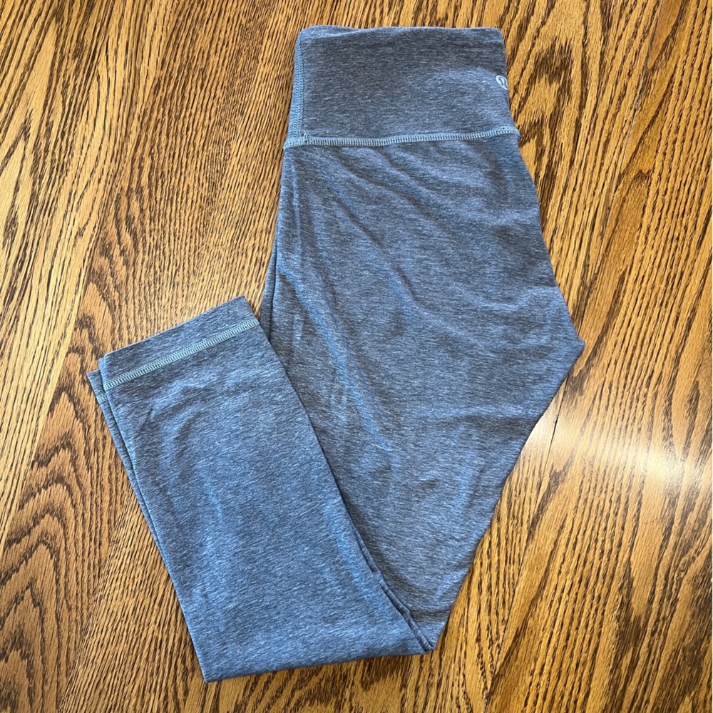 Lululemon crop leggings 21 inch gray